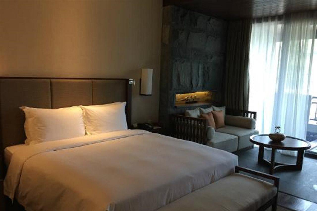 Doubletree Resort By Hilton Hotel Hainan - Qixianling Hot Spring Baoting Exterior photo