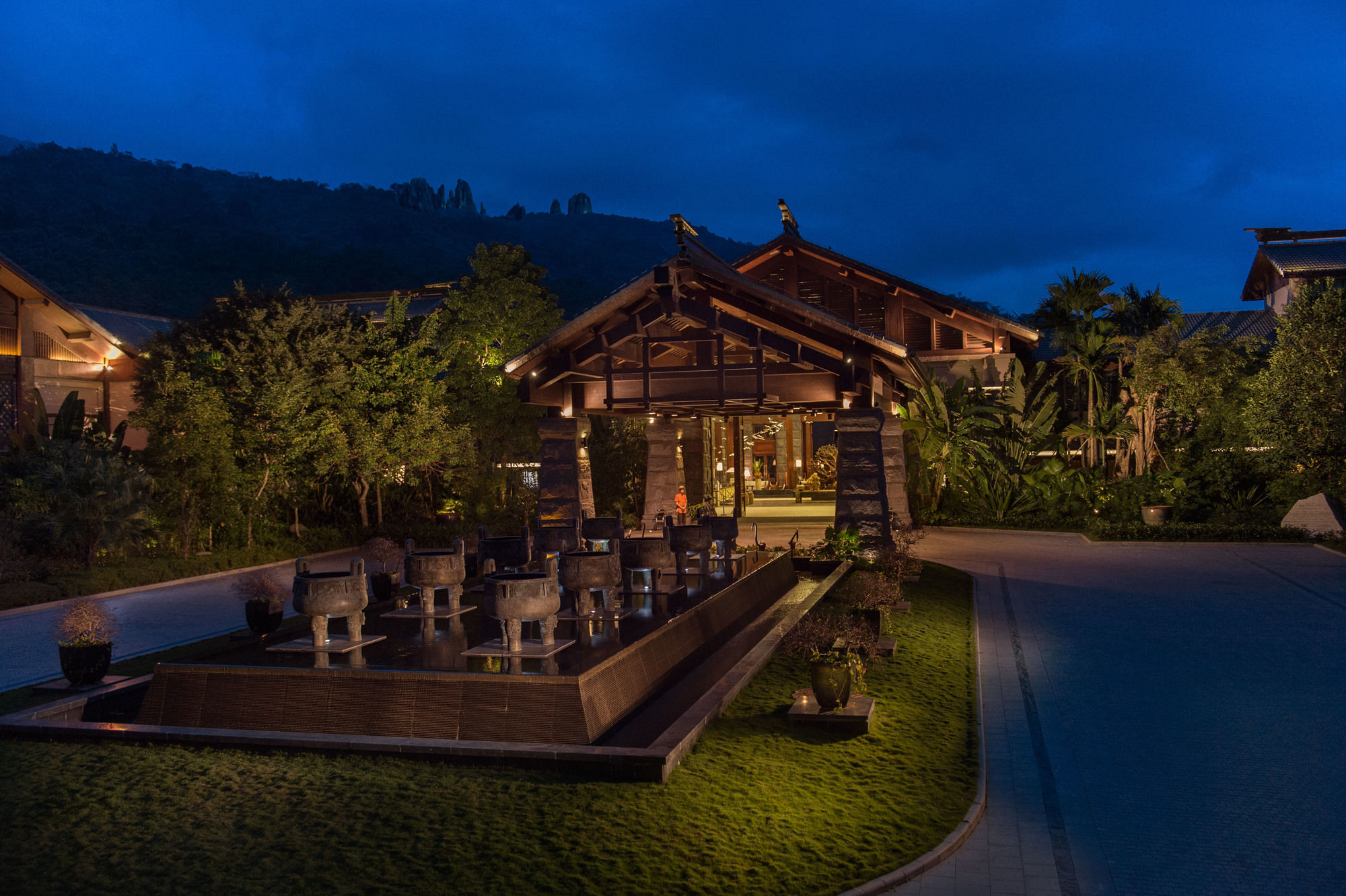Doubletree Resort By Hilton Hotel Hainan - Qixianling Hot Spring Baoting Exterior photo