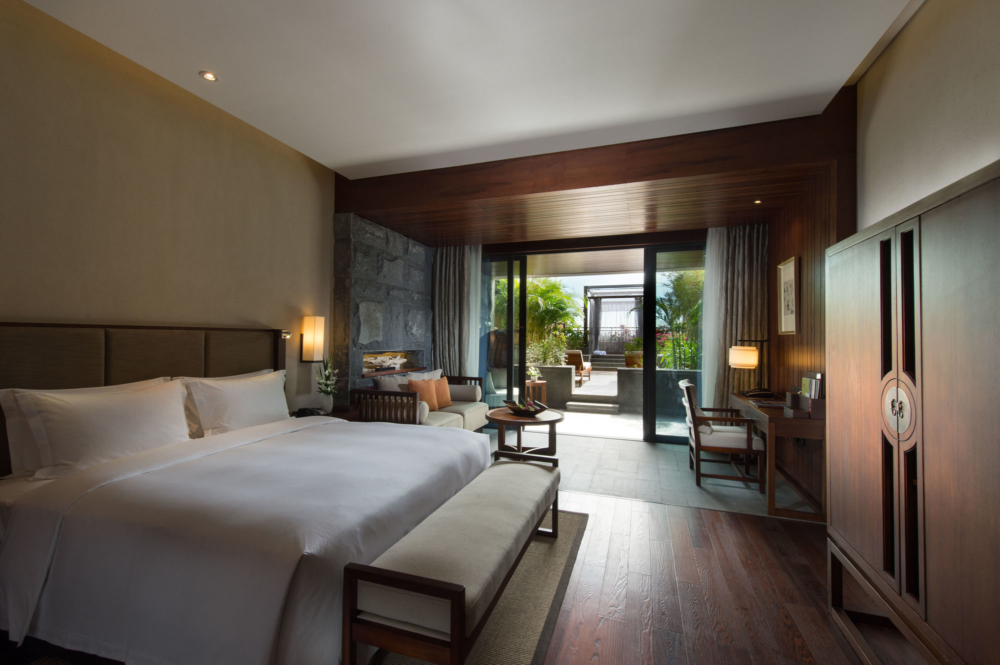 Doubletree Resort By Hilton Hotel Hainan - Qixianling Hot Spring Baoting Exterior photo